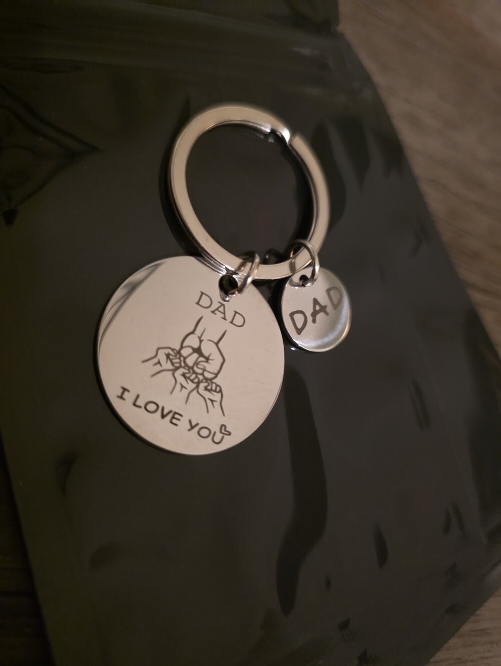 Silver 'Dad I Love You' Engraved Keychain